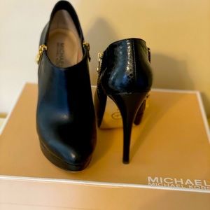 Michael Kors York Booties